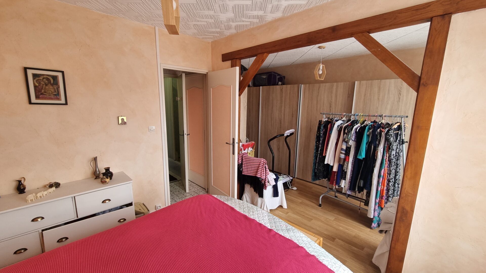 chambre 1 avec dressing maison viager occupé saint germain du puy