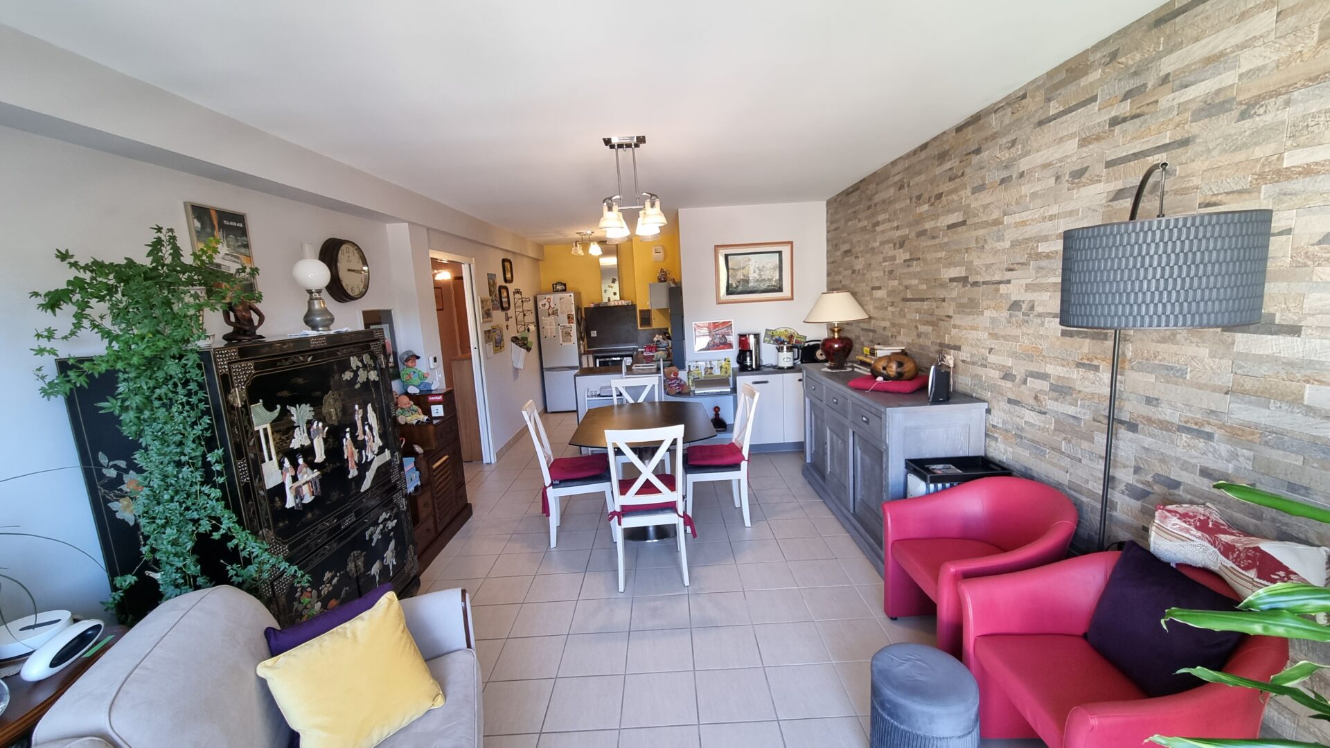 salle à manger cuisine appartement viager occupé Aurillac