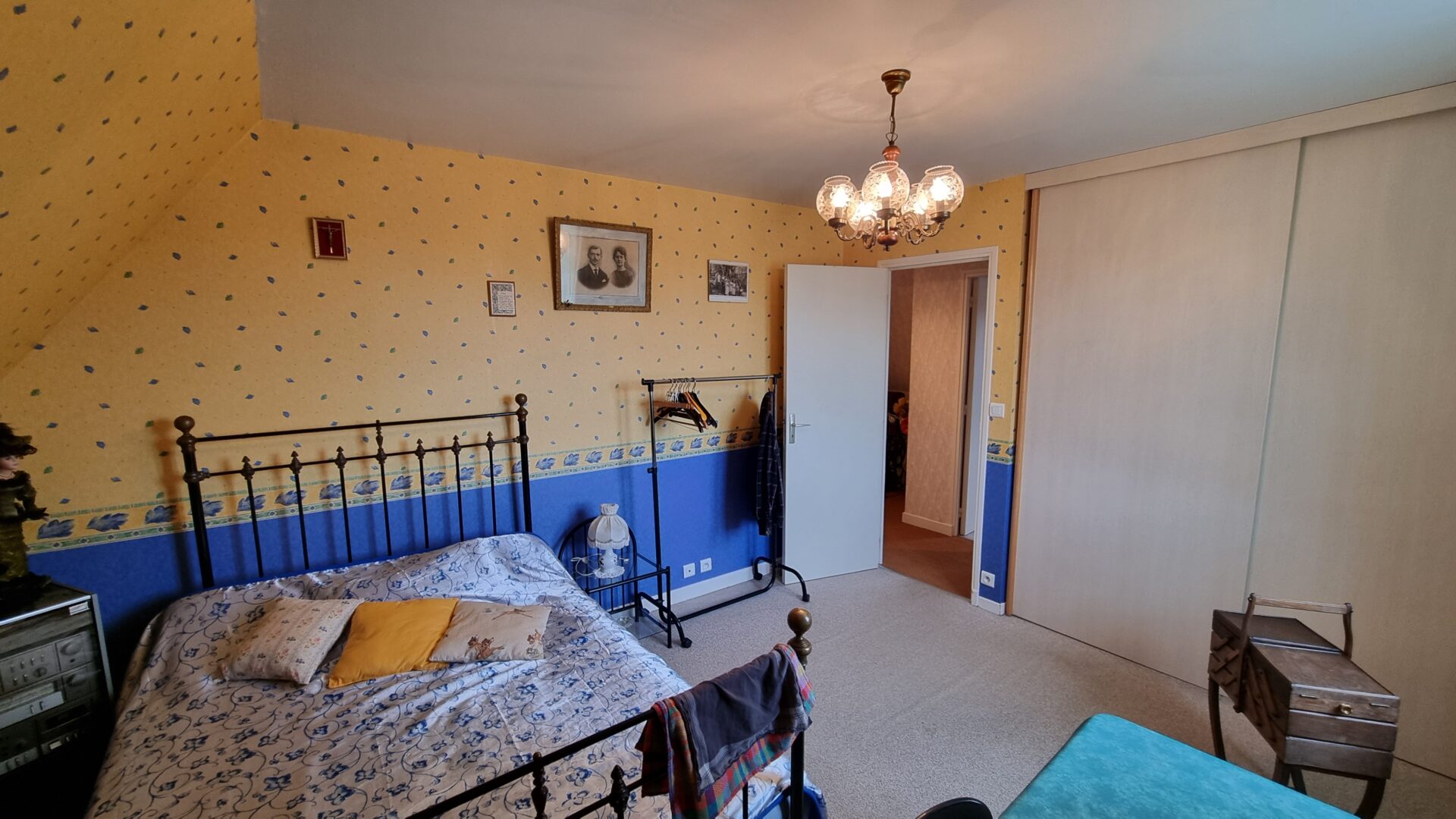 chambre 3 etage Maison viager occupé Cayrols 15290 Canta
